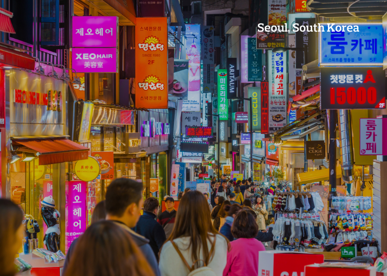 Shopping in Seoul, South Korea, at night